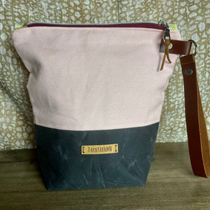 Blush Regular Wedge Project Bag